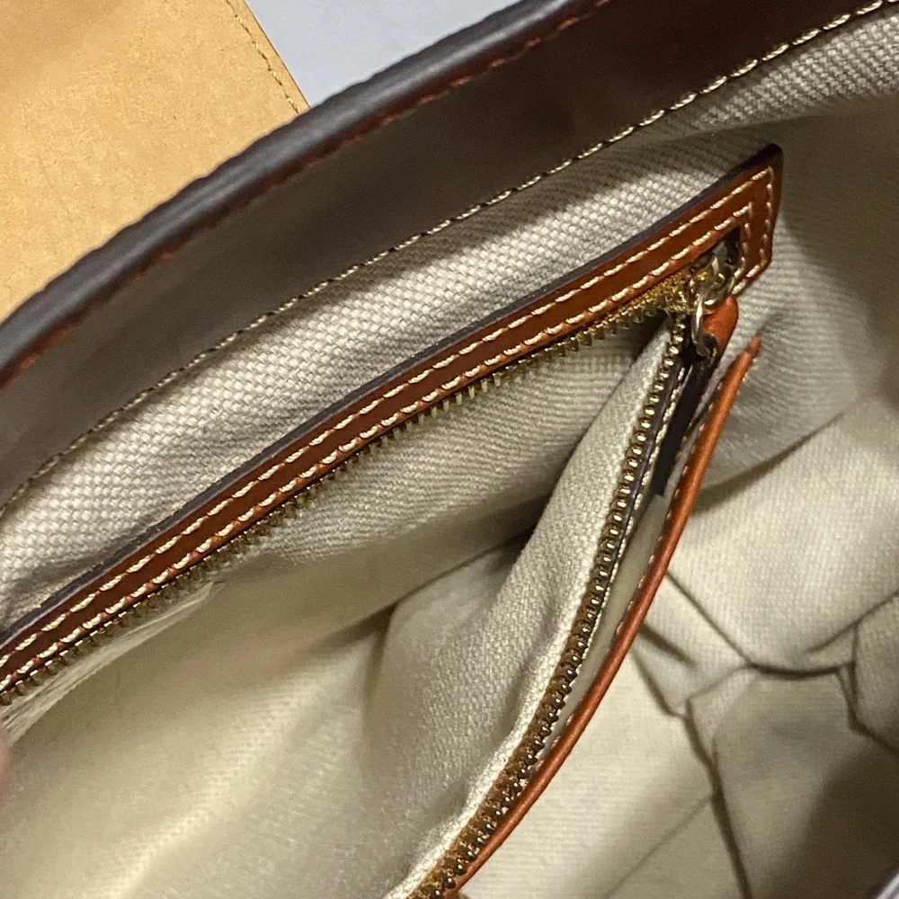 EUC Dooney & Bourke Pebble Grain Lg Black 30 Sac Hobo Shoulder Bag - Picture 12 of 12